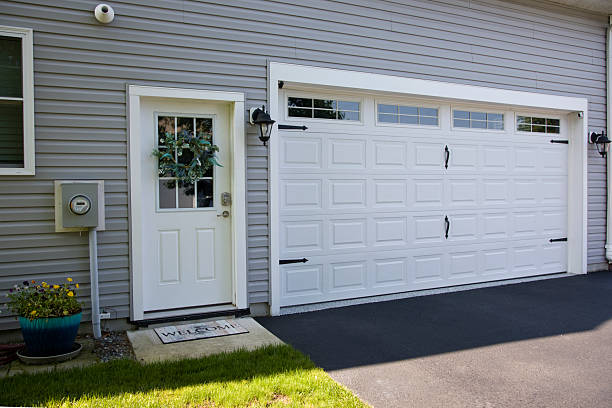 24/7 Emergency Garage Door Panel Replacement experts in Preston County County, WV